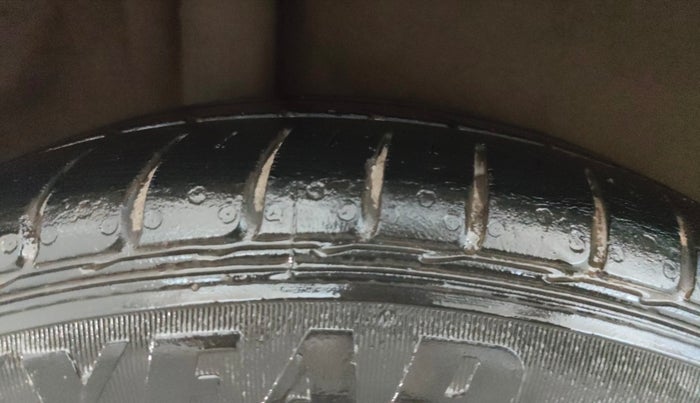 2019 Honda City 1.5L I-VTE V CVT, Petrol, Automatic, 27,517 km, Right Rear Tyre Tread