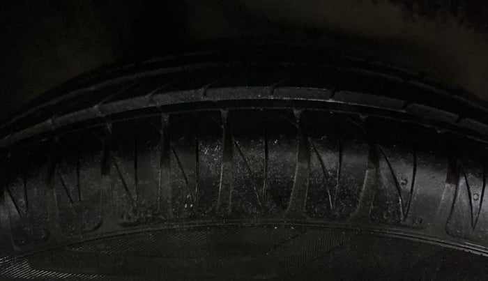 2015 Honda Jazz 1.2L I-VTEC V, Petrol, Manual, 63,106 km, Right Rear Tyre Tread