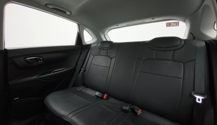 2023 Hyundai NEW I20 ASTA 1.2 MT, Petrol, Manual, 4,684 km, Right Side Rear Door Cabin
