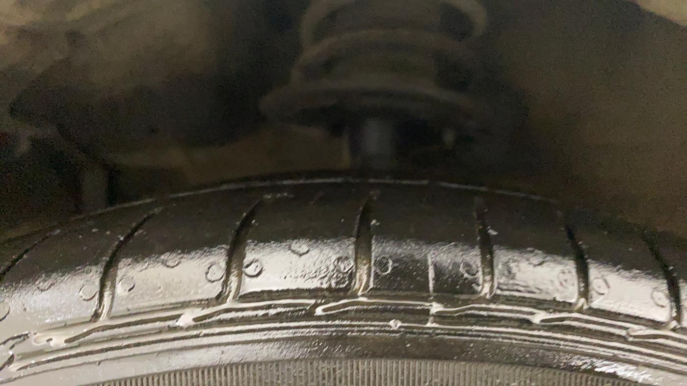 2021 Maruti Ciaz ALPHA 1.5 SHVS PETROL, Petrol, Manual, 53,775 km, Left Front Tyre Tread