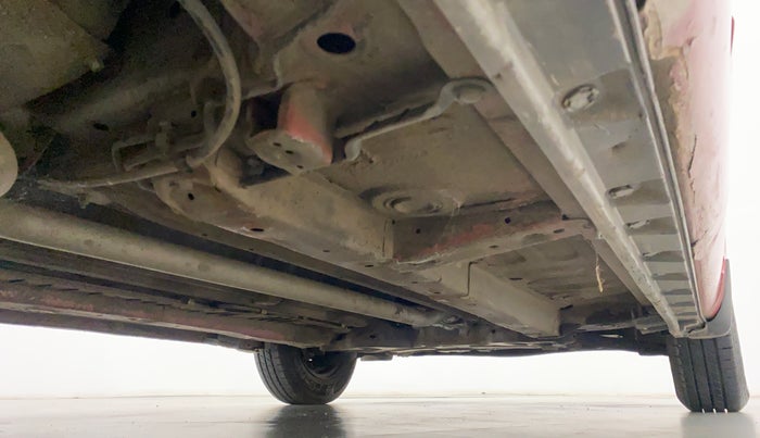 2013 Maruti Swift VDI, Diesel, Manual, 95,211 km, Right Side Underbody