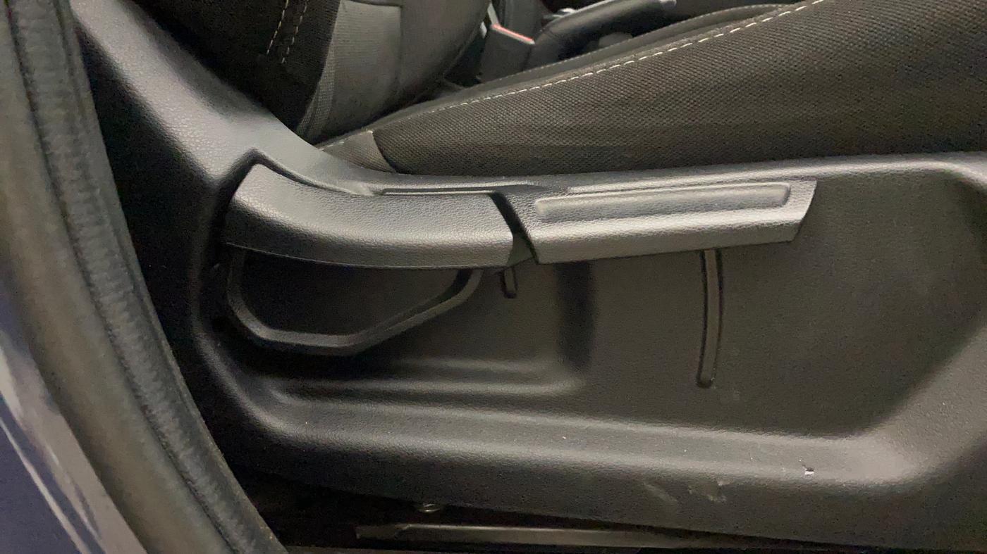 2022 Hyundai VENUE SX PLUS 1.0 TURBO DCT, Petrol, Automatic, 41,164 km, Driver Side Adjustment Panel