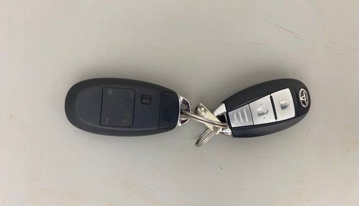 2021 Toyota URBAN CRUISER PREMIUM GRADE MT, Petrol, Manual, 73,450 km, Key Close Up