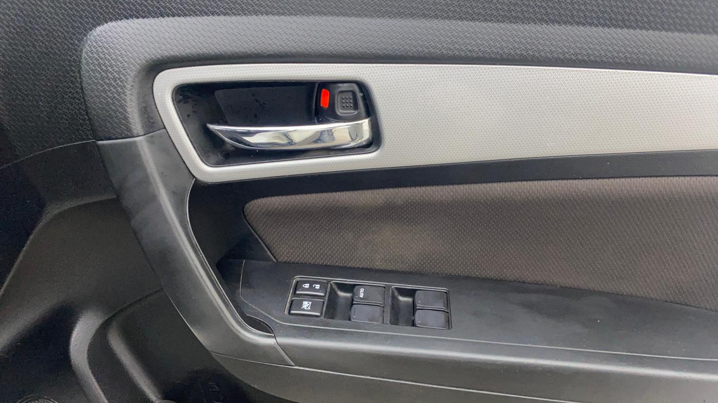 2021 Toyota URBAN CRUISER PREMIUM GRADE MT, Petrol, Manual, 73,450 km, Driver Side Door Panels Control