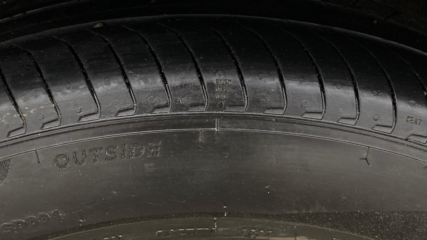 2023 Hyundai EXTER SX(O) CONNECT 1.2 AMT DUAL TONE, Petrol, Automatic, 17,312 km, Right Rear Tyre Tread