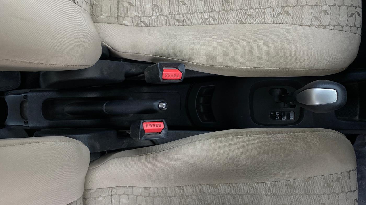 2018 Maruti Wagon R 1.0 VXI AMT, Petrol, Automatic, 24,818 km, Gear Lever