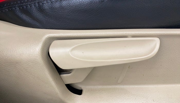 2017 Volkswagen Ameo HIGHLINE1.5L, Diesel, Manual, 47,305 km, Driver Side Adjustment Panel