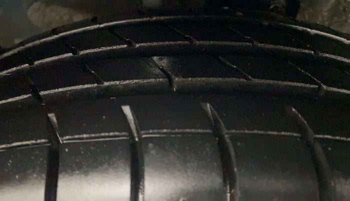 2020 Maruti Celerio ZXI (O), Petrol, Manual, 45,077 km, Left Front Tyre Tread
