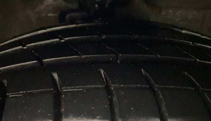 2020 Maruti Celerio ZXI (O), Petrol, Manual, 45,077 km, Right Front Tyre Tread