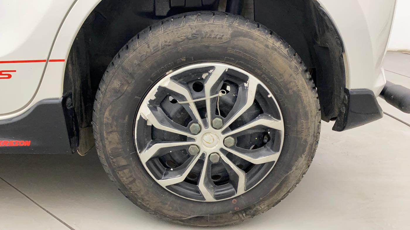 2022 Maruti Swift VXI, Petrol, Manual, 15,416 km, Left Rear Wheel