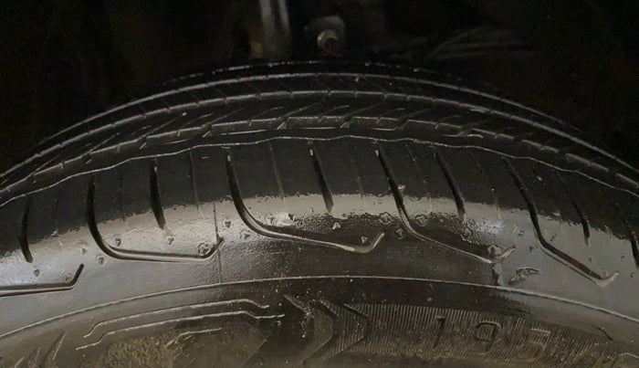 2024 Maruti FRONX SIGMA CNG 1.2 MT, CNG, Manual, 5,514 km, Right Front Tyre Tread