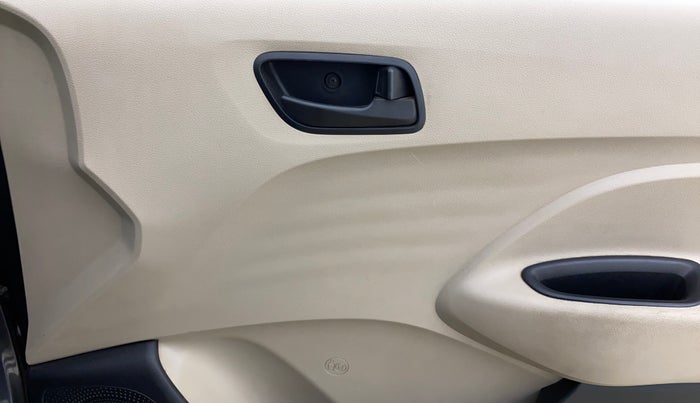 2022 Hyundai NEW SANTRO MAGNA, Petrol, Manual, 32,311 km, Driver Side Door Panels Control