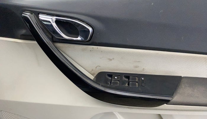 2022 Tata TIGOR XZ PLUS CNG, CNG, Manual, 65,676 km, Driver Side Door Panels Control