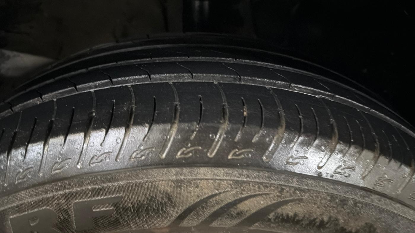 2022 Hyundai VENUE S 1.2, Petrol, Manual, 35,820 km, Right Front Tyre Tread