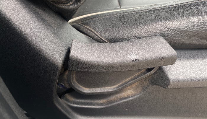 2023 Hyundai VENUE S 1.2, Petrol, Manual, 22,139 km, Driver Side Adjustment Panel