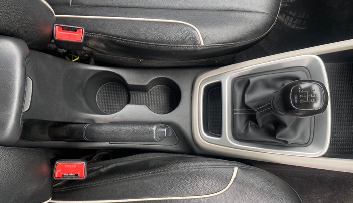 2023 Hyundai VENUE S 1.2, Petrol, Manual, 22,139 km, Gear Lever