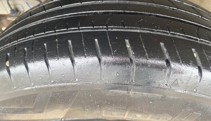 2023 Hyundai VENUE S 1.2, Petrol, Manual, 22,139 km, Right Rear Tyre Tread