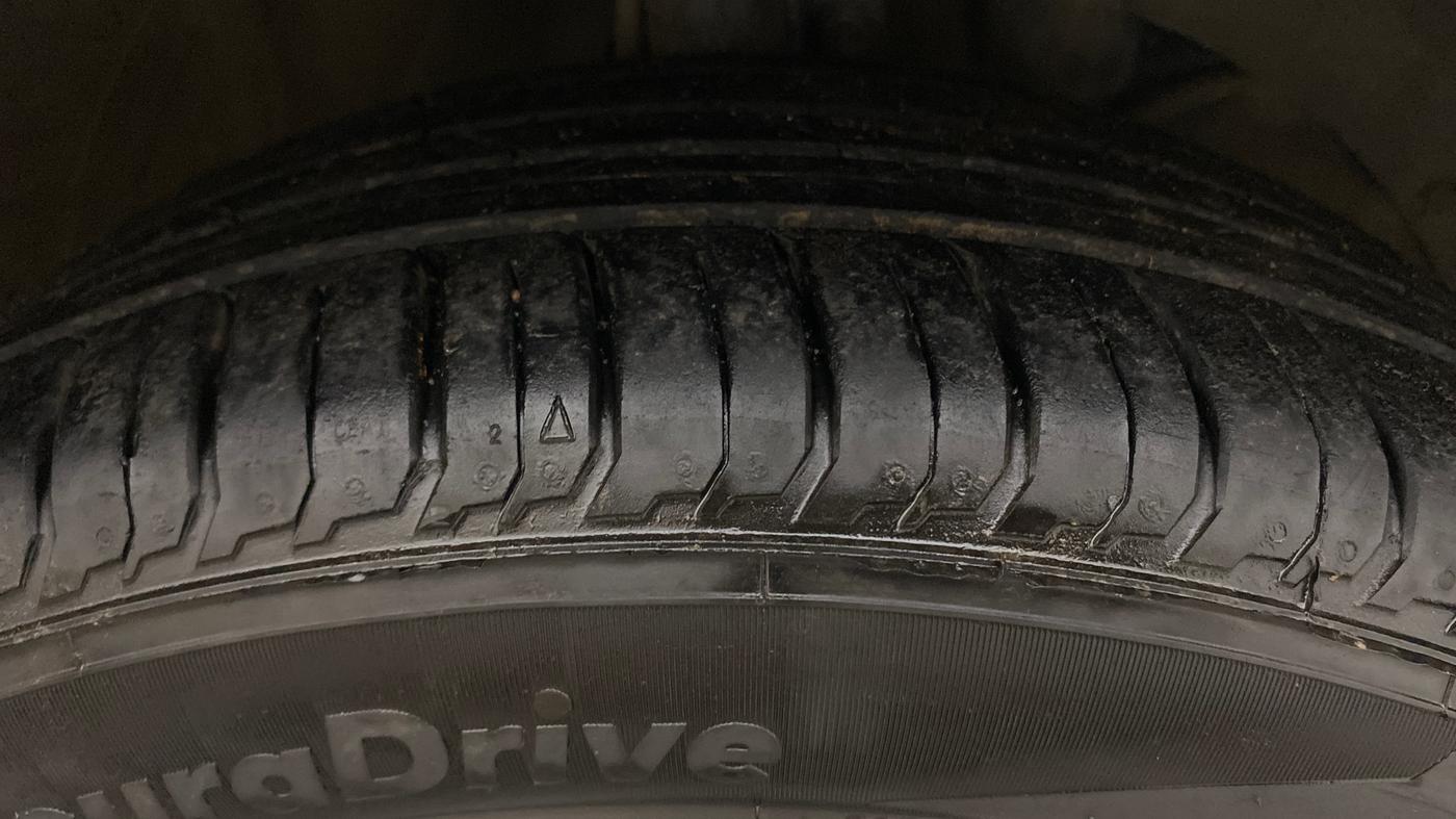 2022 Maruti Baleno ALPHA PETROL 1.2, Petrol, Manual, 62,767 km, Right Front Tyre Tread