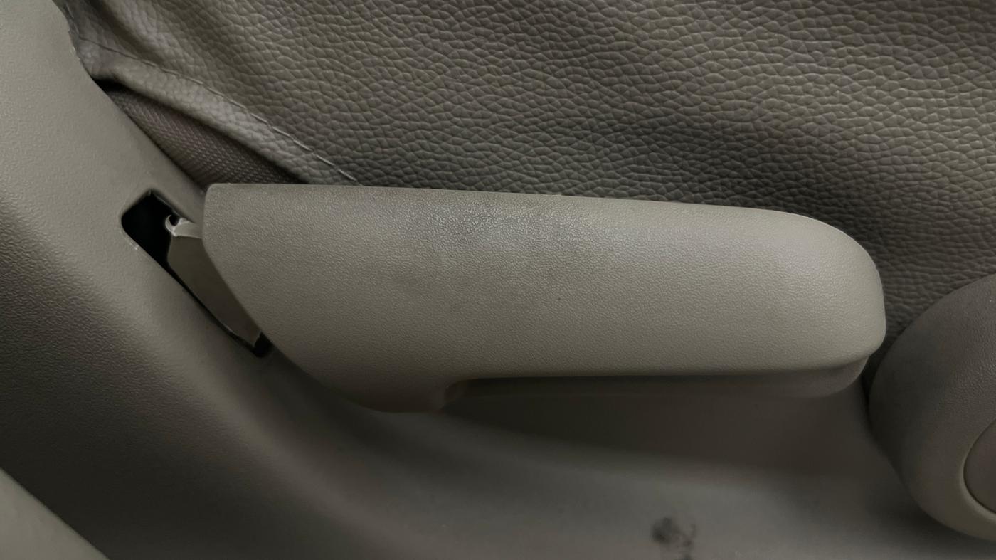 2018 Maruti Ciaz DELTA 1.4 MT PETROL, Petrol, Manual, 66,936 km, Driver Side Adjustment Panel