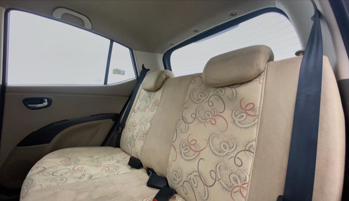 2012 Hyundai i10 SPORTZ 1.2 KAPPA2, Petrol, Manual, 28,999 km, Right Side Rear Door Cabin