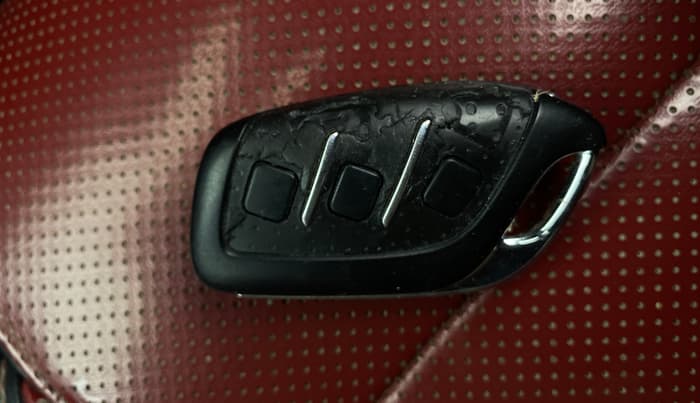 2023 MG ASTOR SAVVY 1.3 TURBO AT S RED, Petrol, Automatic, 15,032 km, Key Close Up