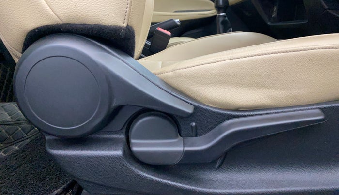 2020 Honda City 1.5L I-VTEC ZX, Petrol, Manual, 34,073 km, Driver Side Adjustment Panel