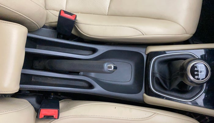 2020 Honda City 1.5L I-VTEC ZX, Petrol, Manual, 34,073 km, Gear Lever