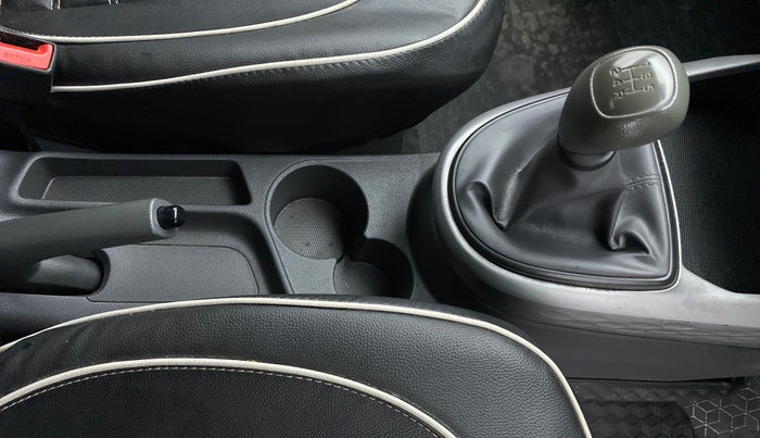 2020 Hyundai GRAND I10 NIOS MAGNA CORPORATE EDITION 1.2 KAPPA VTVT, Petrol, Manual, 52,876 km, Gear Lever