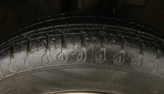 2020 Renault Kwid RXT 1.0 AMT (O), Petrol, Automatic, 23,149 km, Right Front Tyre Tread