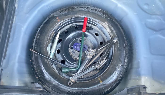 2019 Maruti Swift VXI AMT, Petrol, Automatic, 64,562 km, Spare Tyre