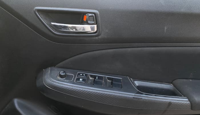 2019 Maruti Swift VXI AMT, Petrol, Automatic, 64,562 km, Driver Side Door Panels Control