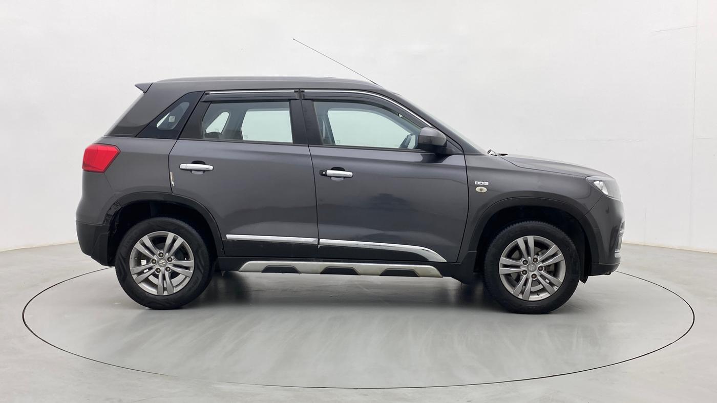 2016 Maruti Vitara Brezza ZDI, Diesel, Manual, 1,05,687 km, Right Side View