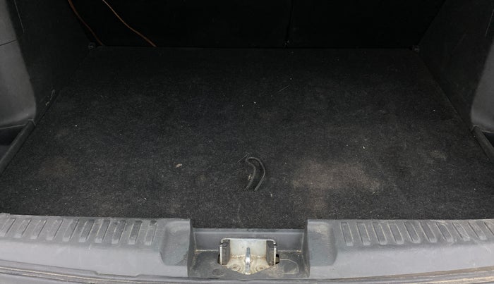 2016 Maruti Vitara Brezza ZDI, Diesel, Manual, 1,05,687 km, Boot Inside