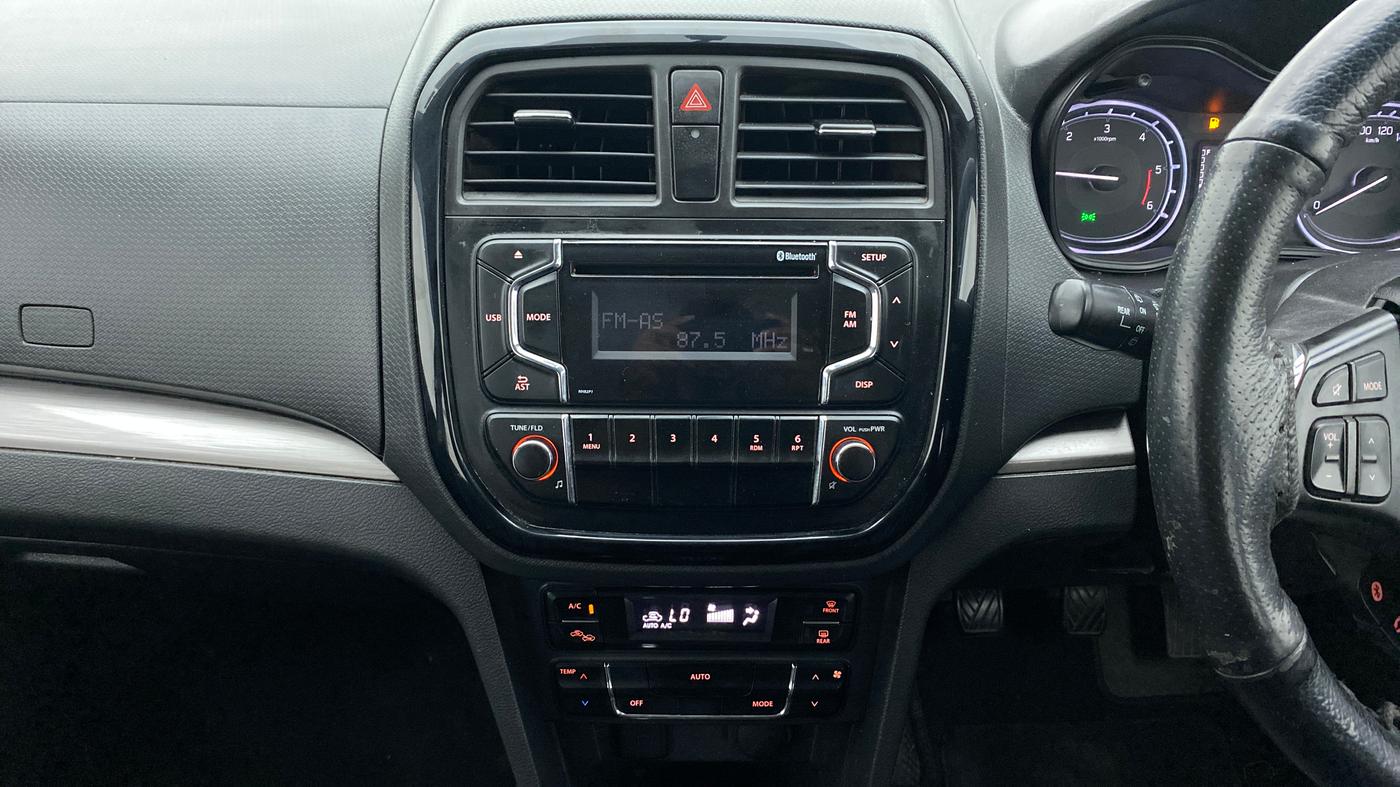 2016 Maruti Vitara Brezza ZDI, Diesel, Manual, 1,05,687 km, Air Conditioner
