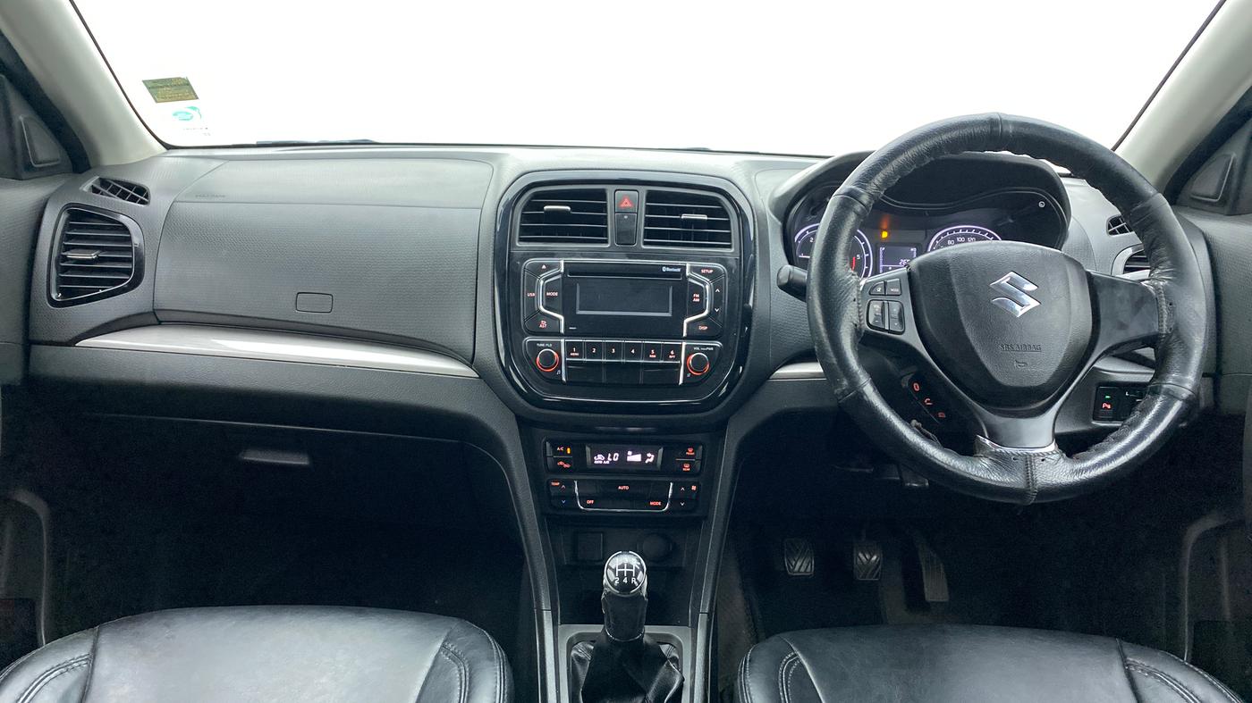 2016 Maruti Vitara Brezza ZDI, Diesel, Manual, 1,05,687 km, Dashboard