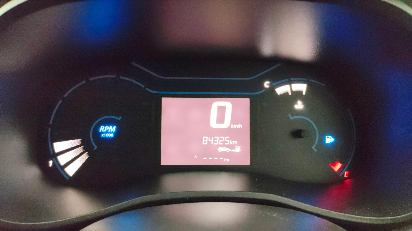 2020 Renault Kwid RXT 1.0 (O), Petrol, Manual, 84,303 km, Odometer Image