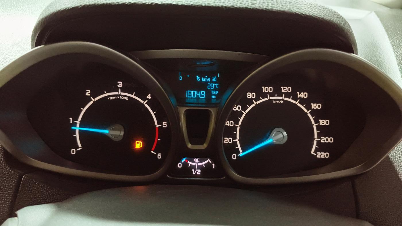 2015 Ford Ecosport TITANIUM 1.5L DIESEL, Diesel, Manual, 1,17,932 km, Odometer Image