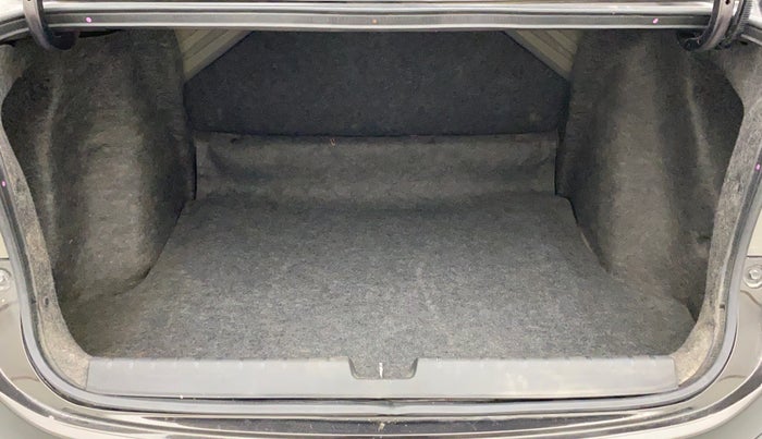 2014 Honda City 1.5L I-VTEC V MT, Petrol, Manual, 66,736 km, Boot Inside