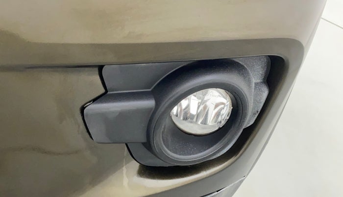 2017 Renault Kwid RXT 1.0 AMT (O), Petrol, Automatic, 47,617 km, Left fog light - Not working