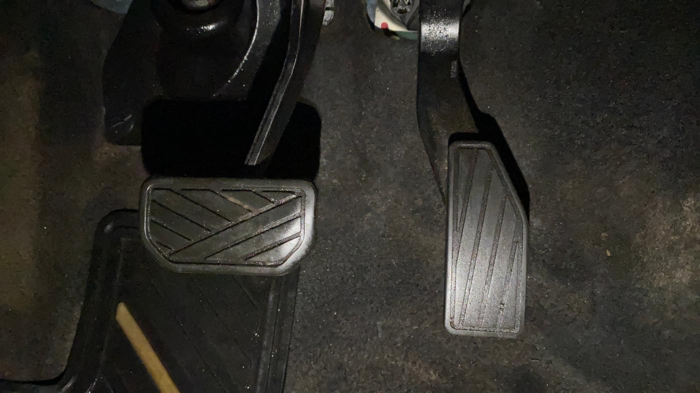 2018 Maruti IGNIS DELTA 1.2 AMT, Petrol, Automatic, 31,745 km, Pedals