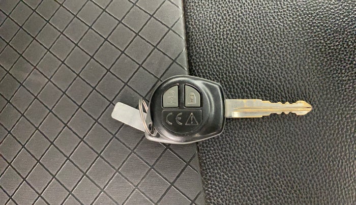 2020 Maruti S PRESSO VXI PLUS AMT, Petrol, Automatic, 53,765 km, Key Close Up