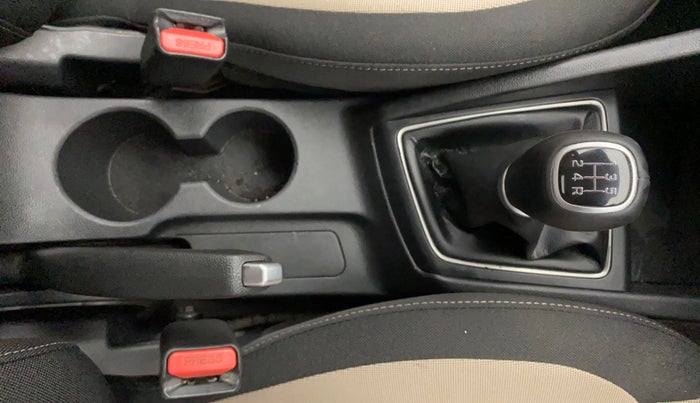 2015 Hyundai Elite i20 ASTA 1.2, Petrol, Manual, 88,526 km, Gear Lever