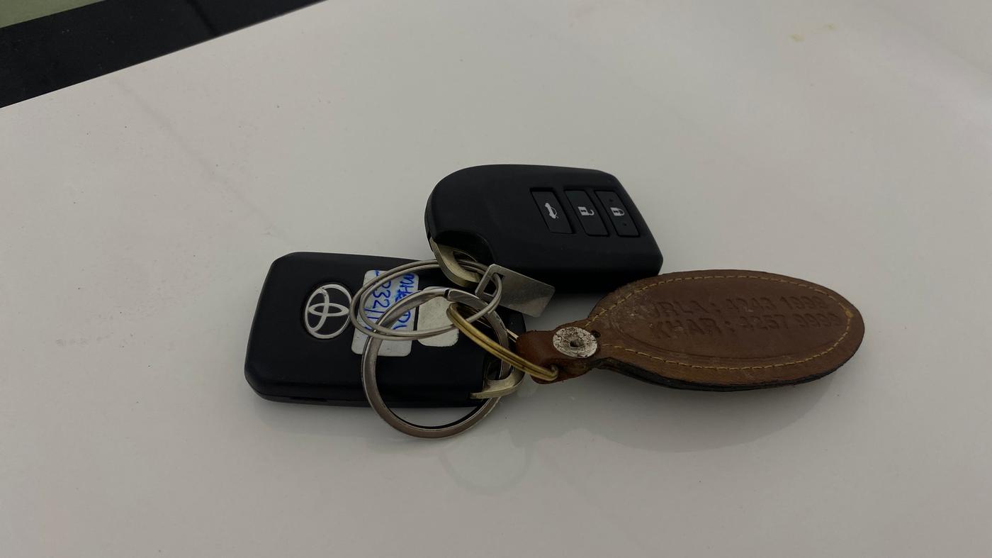 2021 Toyota YARIS G MT, Petrol, Manual, 73,369 km, Key Close Up
