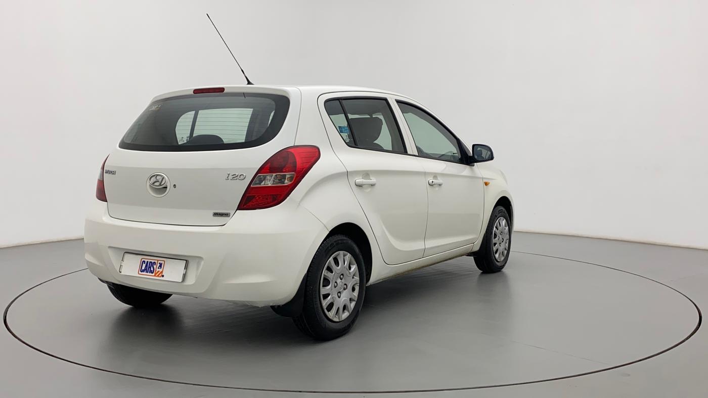 2012 Hyundai i20 MAGNA 1.2, CNG, Manual, 43,608 km, Right Back Diagonal