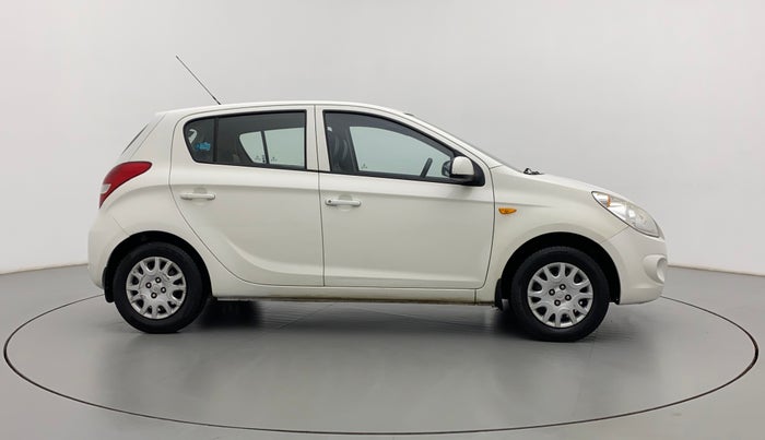 2012 Hyundai i20 MAGNA 1.2, CNG, Manual, 43,608 km, Right Side View
