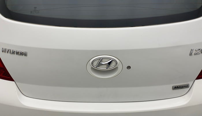 2012 Hyundai i20 MAGNA 1.2, CNG, Manual, 43,608 km, Dicky (Boot door) - Slightly rusted