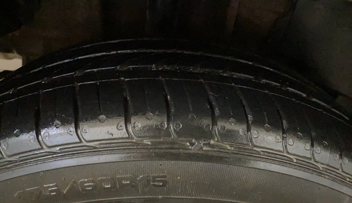 2017 Tata TIGOR XZ PETROL, Petrol, Manual, 63,016 km, Right Rear Tyre Tread