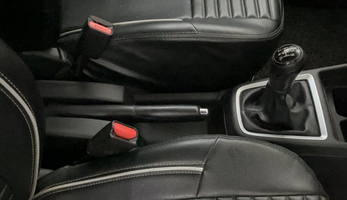 2020 Maruti Swift VXI, Petrol, Manual, 77,167 km, Gear Lever