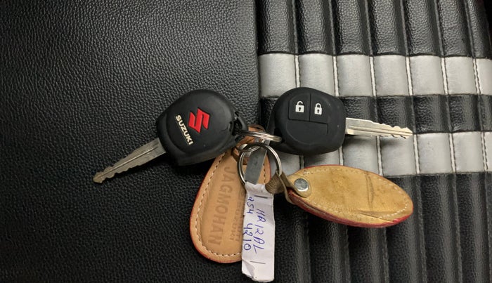 2020 Maruti Swift VXI, Petrol, Manual, 77,167 km, Key Close Up