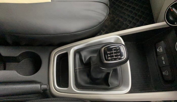 2022 Hyundai VENUE S (O) 1.0 TURBO IMT, Petrol, Manual, 25,247 km, Gear Lever